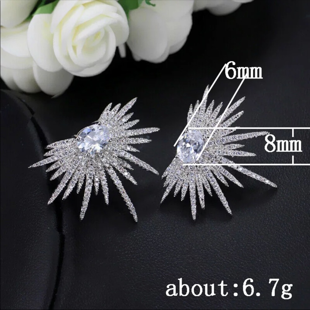 New Silver Lovely Diamond Stud Earrings - Picture 6 of 6